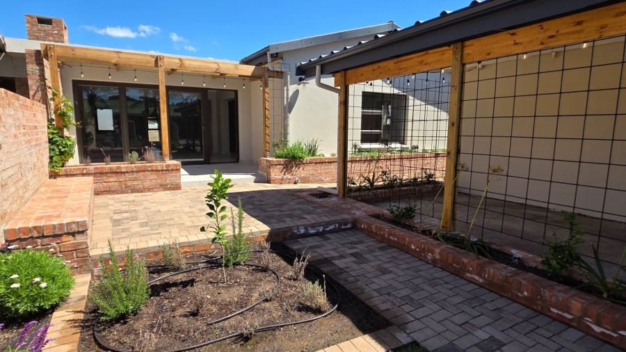3 Bedroom Property for Sale in Hartenbos Central Western Cape